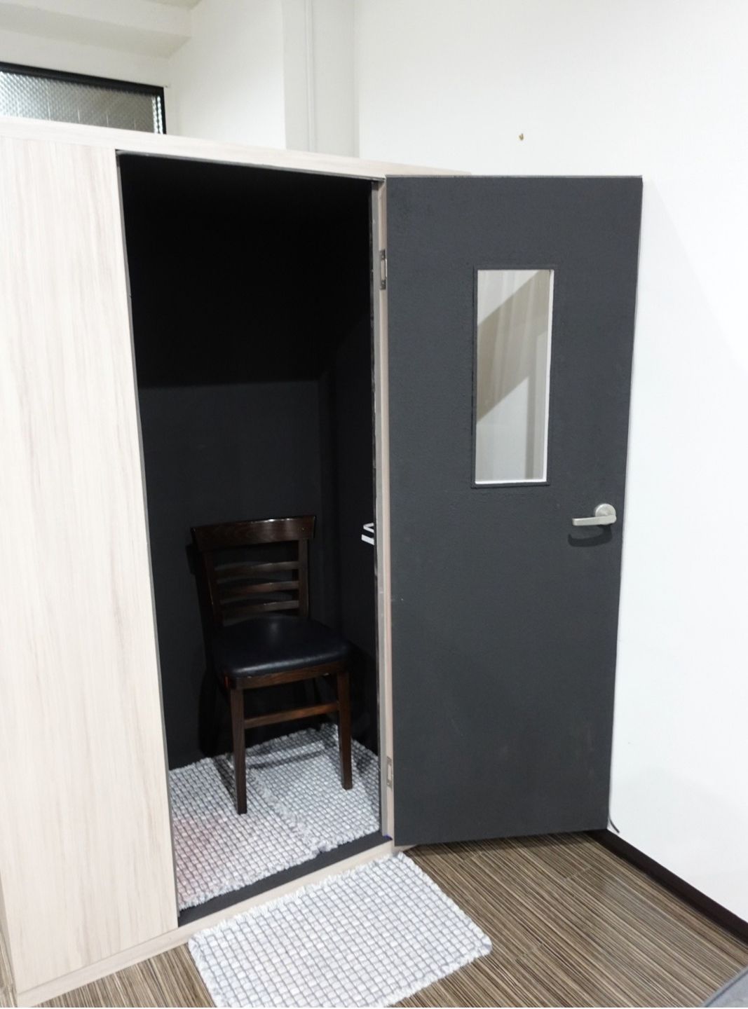 Recovery Box 内部(椅子)