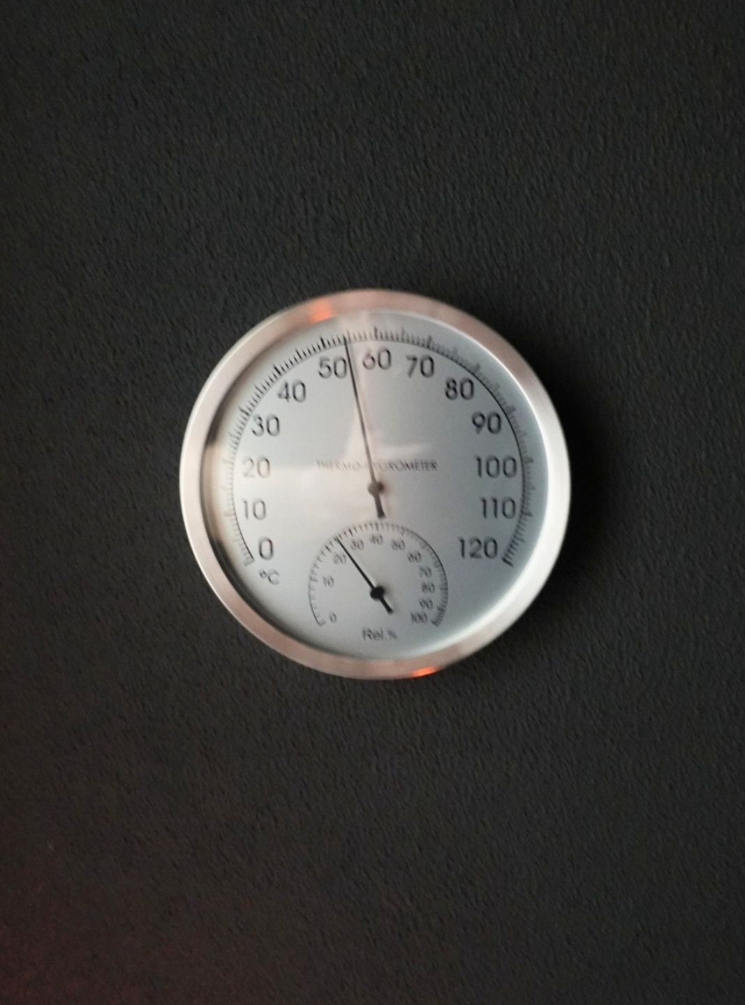 40〜60℃の温度環境